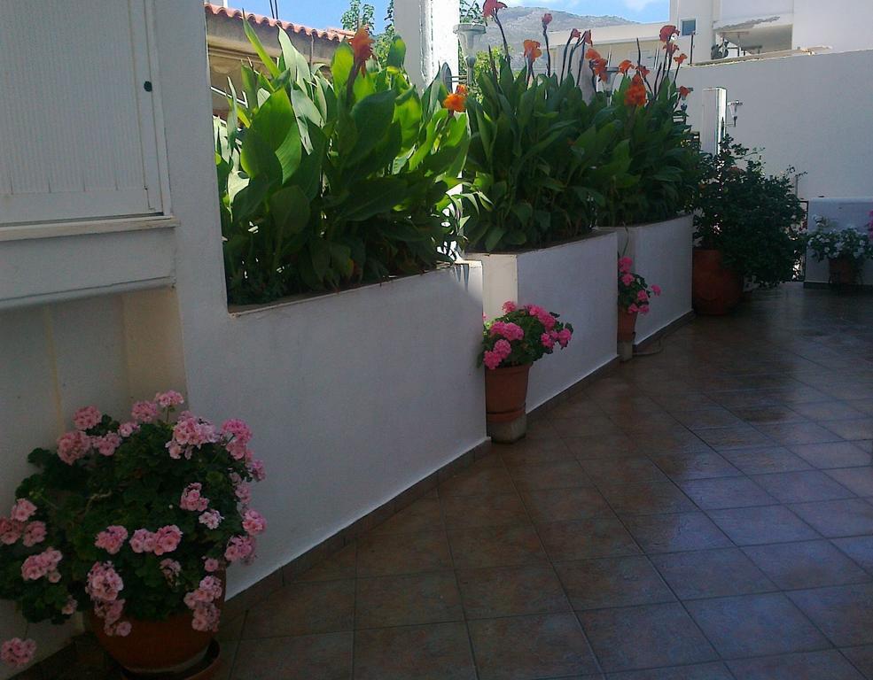Neapoli Rooms Neápolis Chambre photo
